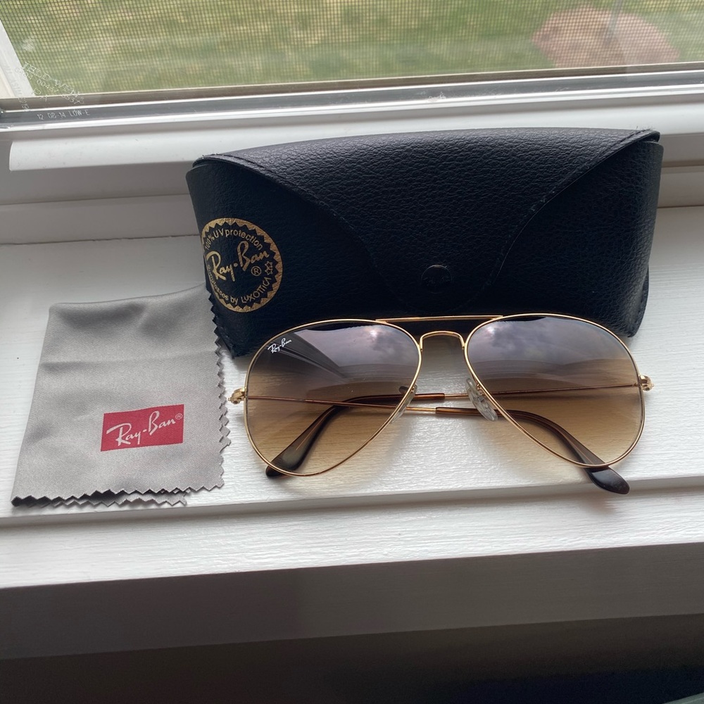RAYBAN GRADIENT AVIATORS
